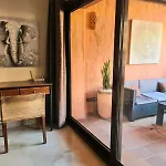 Appartamento Superb 2-bed In Duquesa *