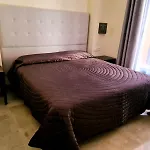 Superb 2-bed In Duquesa Appartamento