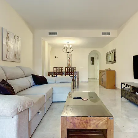 Superb 2-bed In Duquesa Manilva