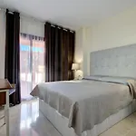 Superb 2-bed In Duquesa Daire