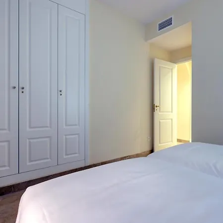 شقة Superb 2-bed In Duquesa مانيلفا